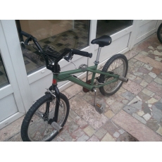 BMX KHE TITUS