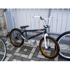 bmx kolo na profi ůrovni spousta novích dílů