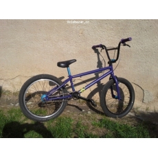 prodám BMX specialized satin